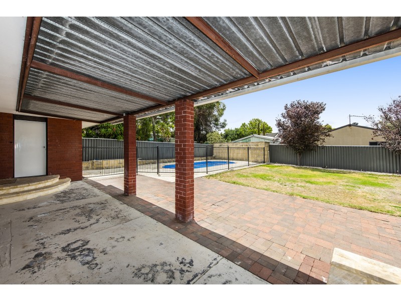 21 HANNABY STREET, Dianella WA 6059