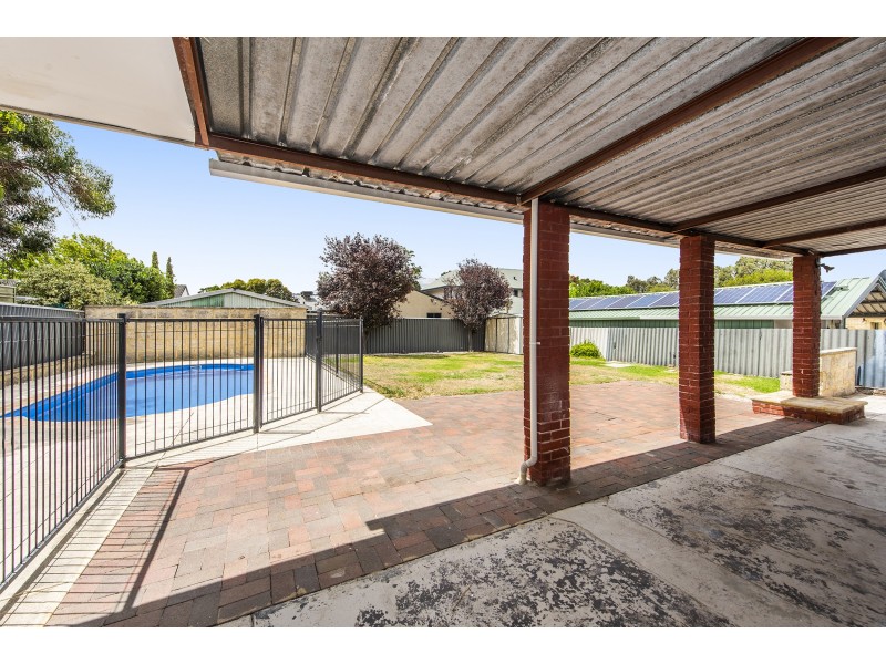 21 HANNABY STREET, Dianella WA 6059