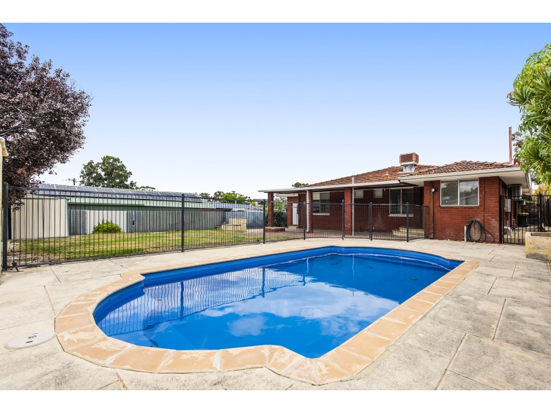 21 HANNABY STREET, Dianella WA 6059