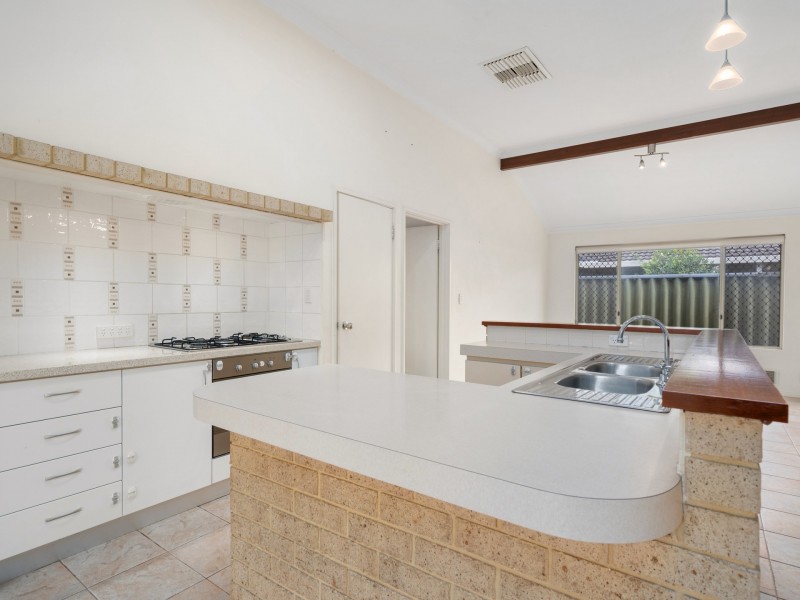 29 ENDERBY COURT, Ballajura WA 6066