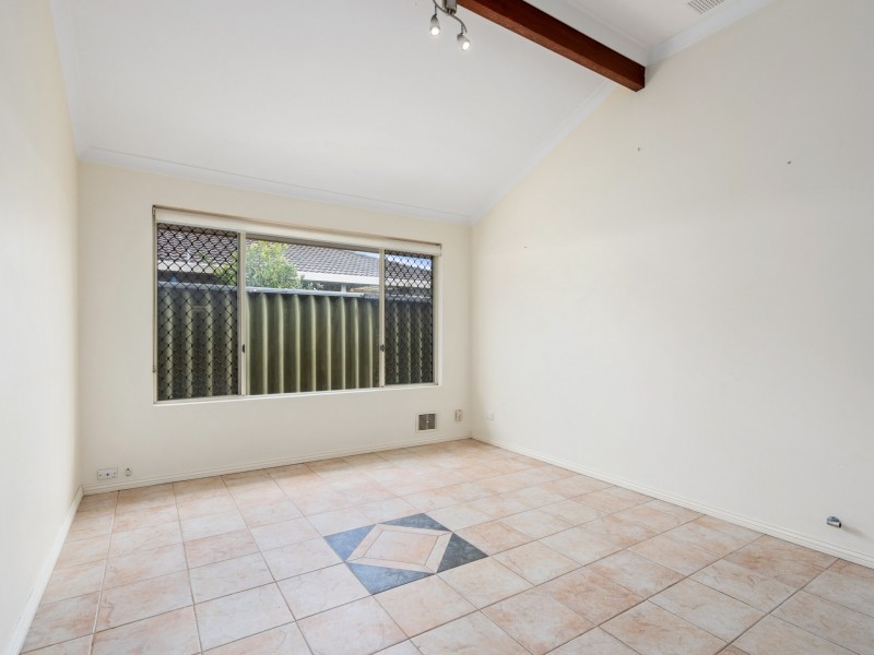 29 ENDERBY COURT, Ballajura WA 6066