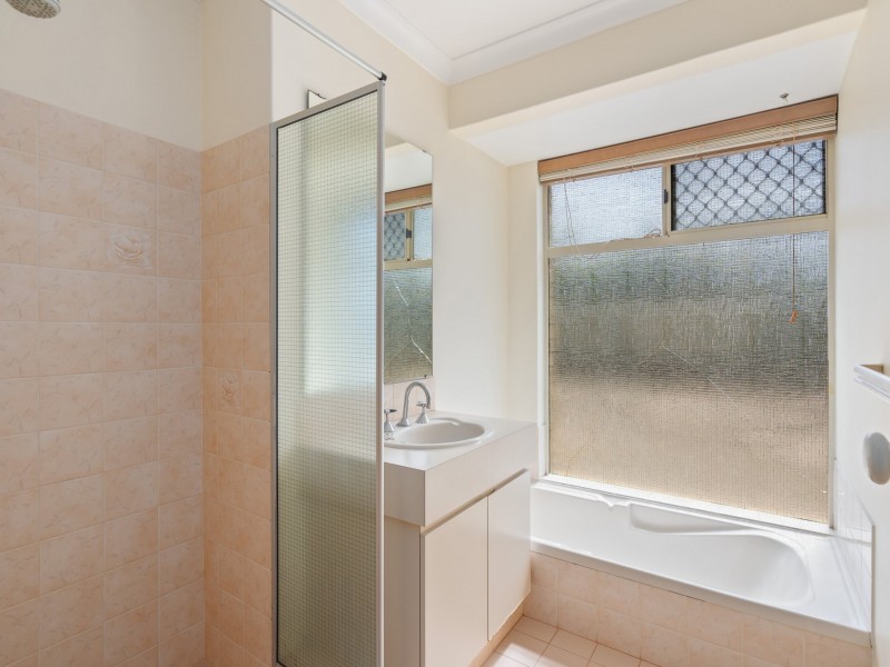 29 ENDERBY COURT, Ballajura WA 6066