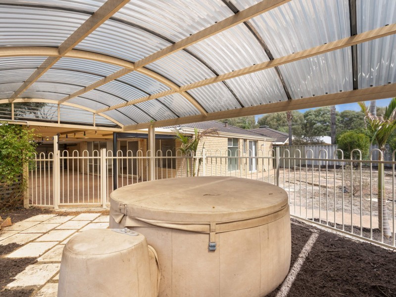 29 ENDERBY COURT, Ballajura WA 6066