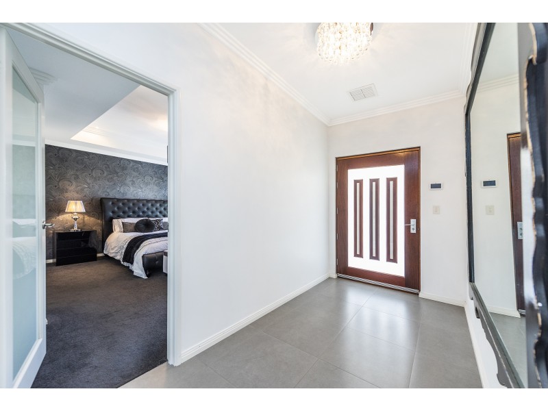 49 LYNMOUTH ROAD, Dianella WA 6059