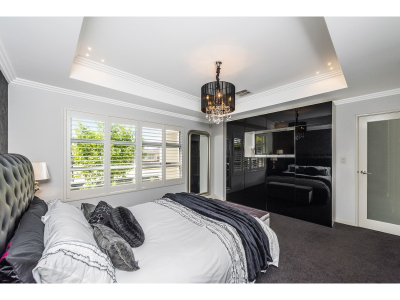 49 LYNMOUTH ROAD, Dianella WA 6059