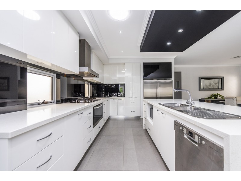 49 LYNMOUTH ROAD, Dianella WA 6059