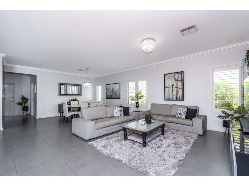 49 LYNMOUTH ROAD, Dianella WA 6059