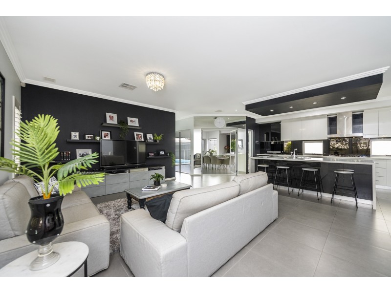 49 LYNMOUTH ROAD, Dianella WA 6059