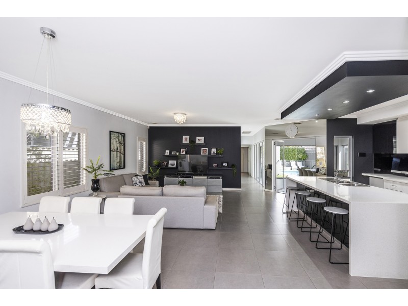 49 LYNMOUTH ROAD, Dianella WA 6059