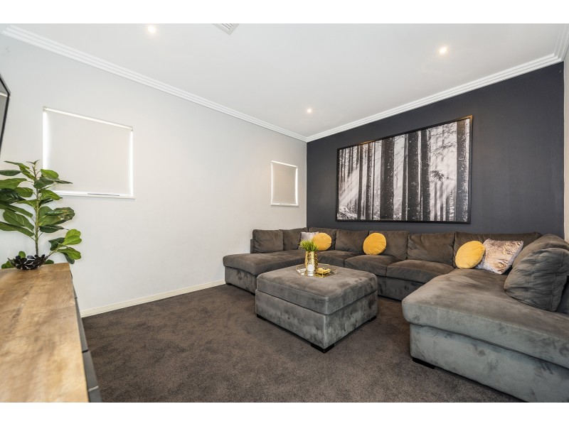 49 LYNMOUTH ROAD, Dianella WA 6059