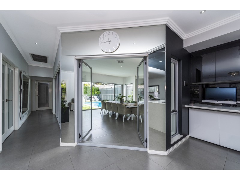 49 LYNMOUTH ROAD, Dianella WA 6059