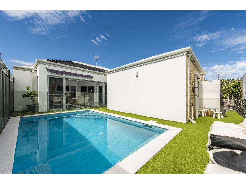 49 LYNMOUTH ROAD, Dianella WA 6059