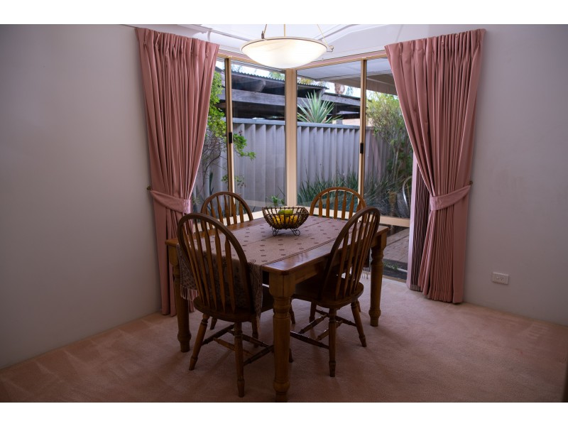 77 Addington Way, Marangaroo WA 6064