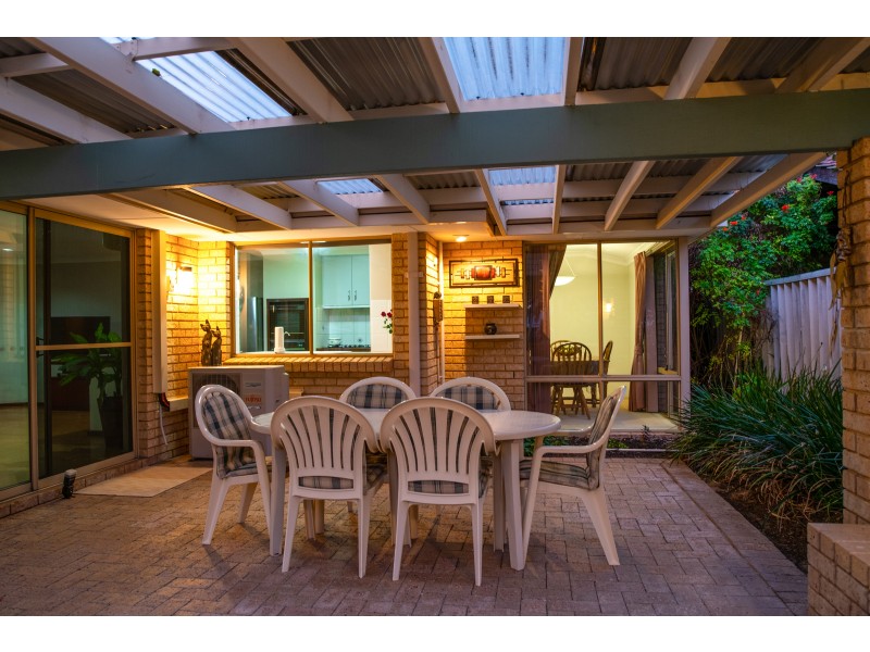 77 Addington Way, Marangaroo WA 6064