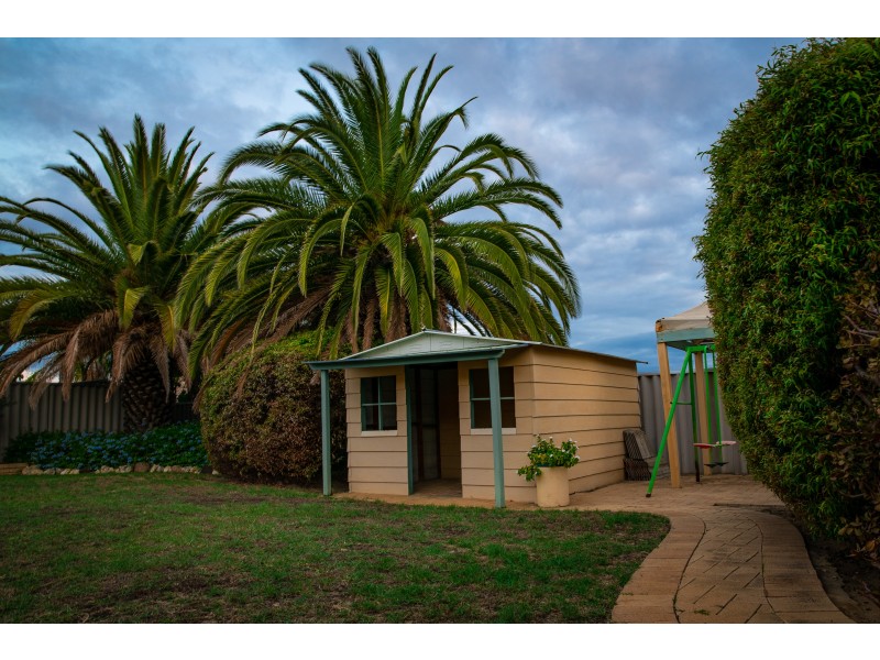 77 Addington Way, Marangaroo WA 6064