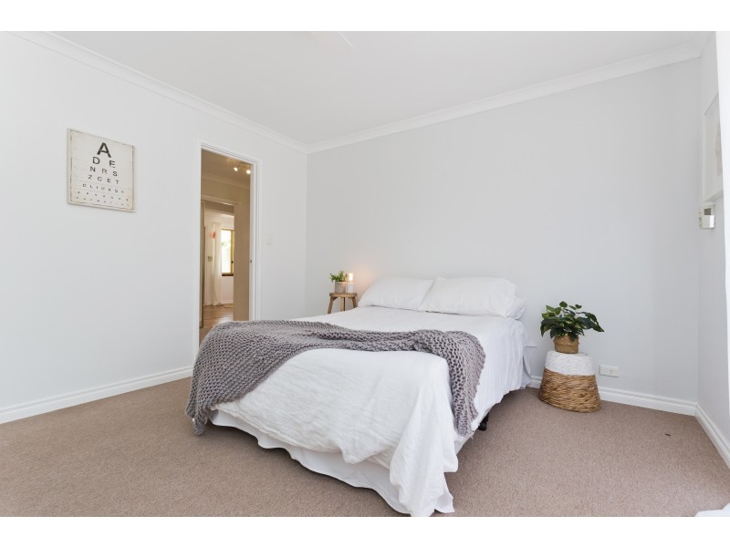 104A VALENTINE AVENUE, Dianella WA 6059