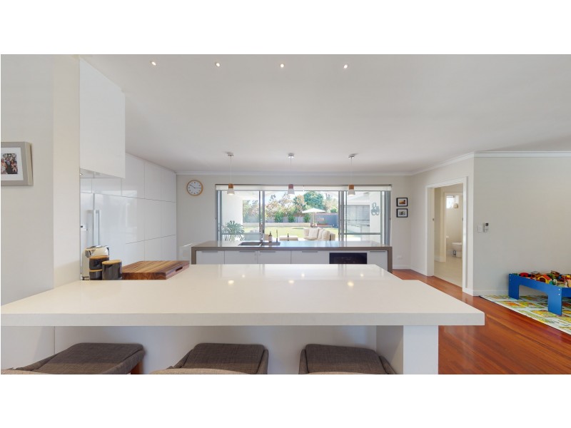 16 CHATTON STREET, Dianella WA 6059