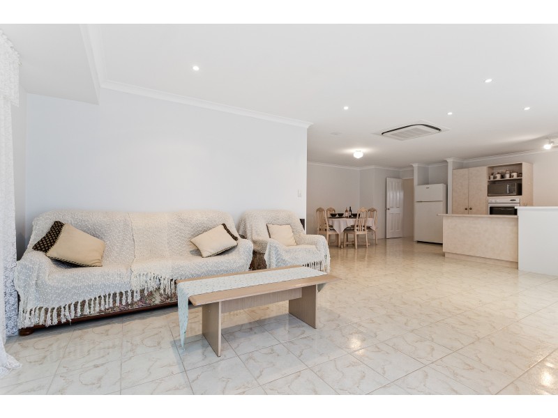 9 EVEREST WAY, Alexander Heights WA 6064