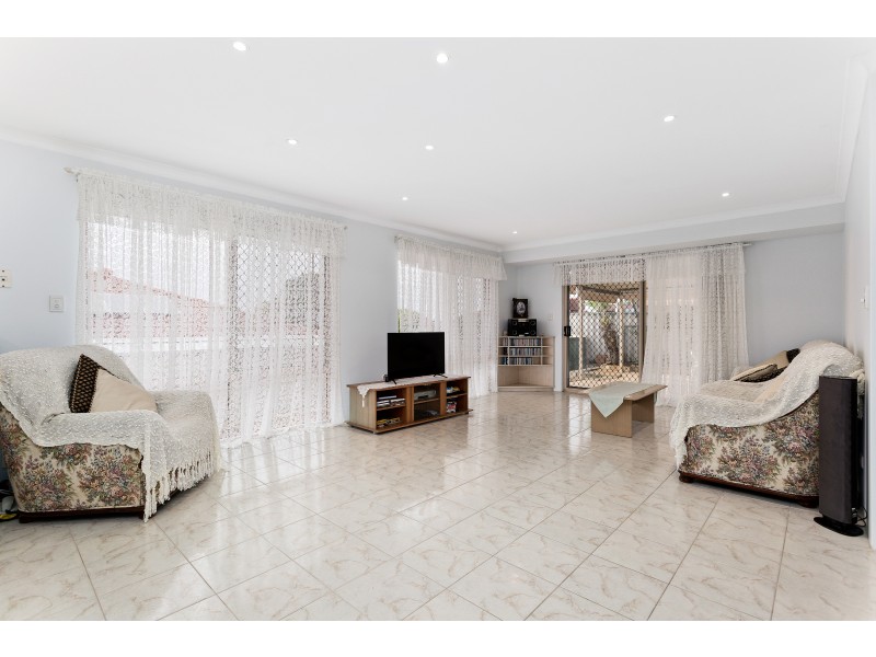 9 EVEREST WAY, Alexander Heights WA 6064