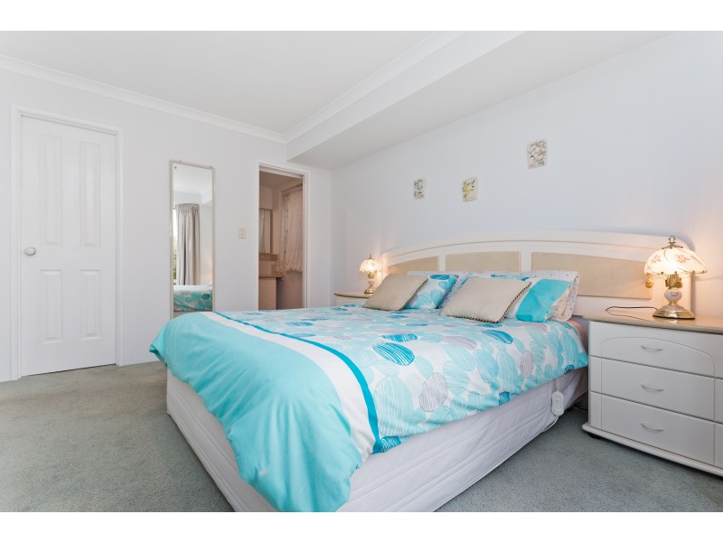 9 EVEREST WAY, Alexander Heights WA 6064