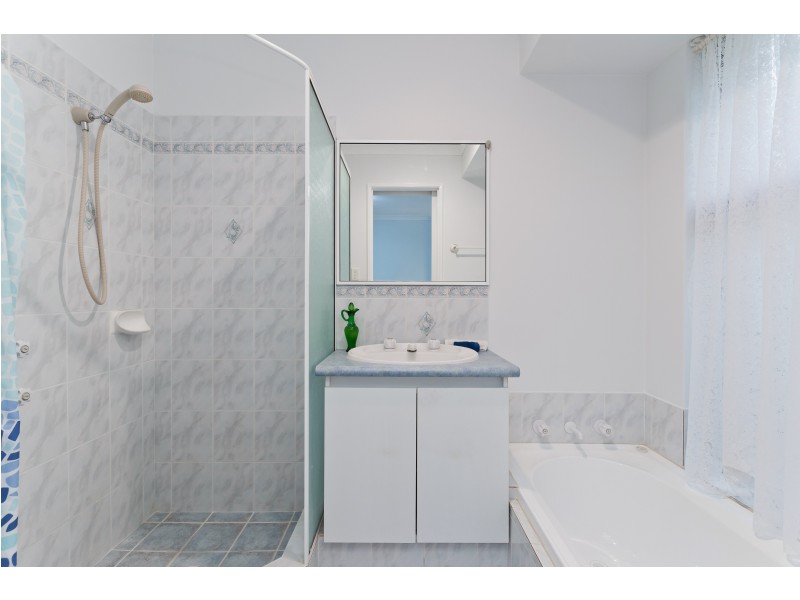 9 EVEREST WAY, Alexander Heights WA 6064