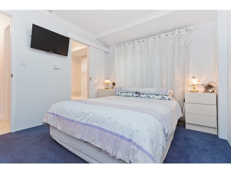 9 EVEREST WAY, Alexander Heights WA 6064