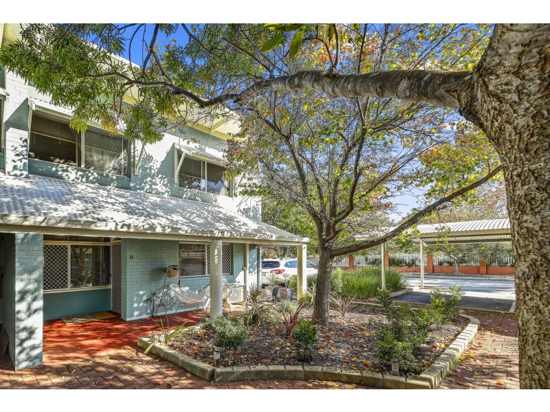 13/6 SEATON PLACE, Girrawheen WA 6064