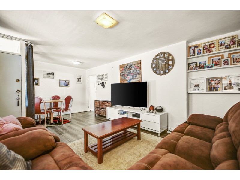 13/6 SEATON PLACE, Girrawheen WA 6064