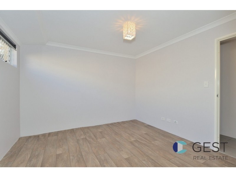 92 SEMERWATER CRESCENT, Aveley WA 6069