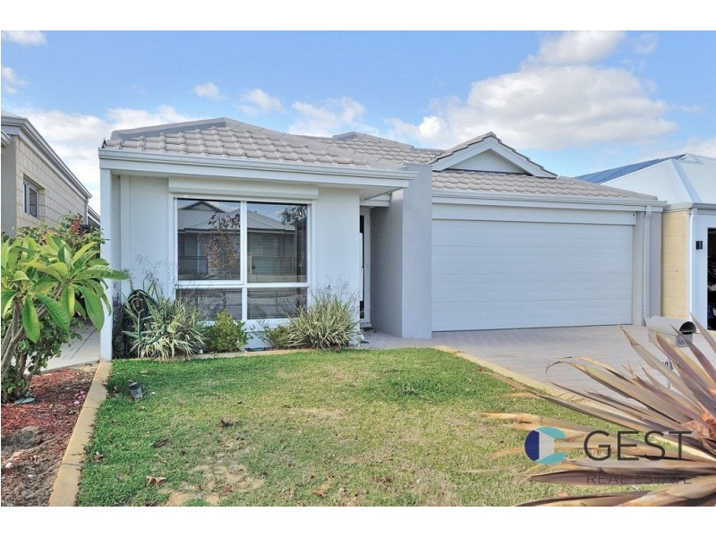 92 SEMERWATER CRESCENT, Aveley WA 6069