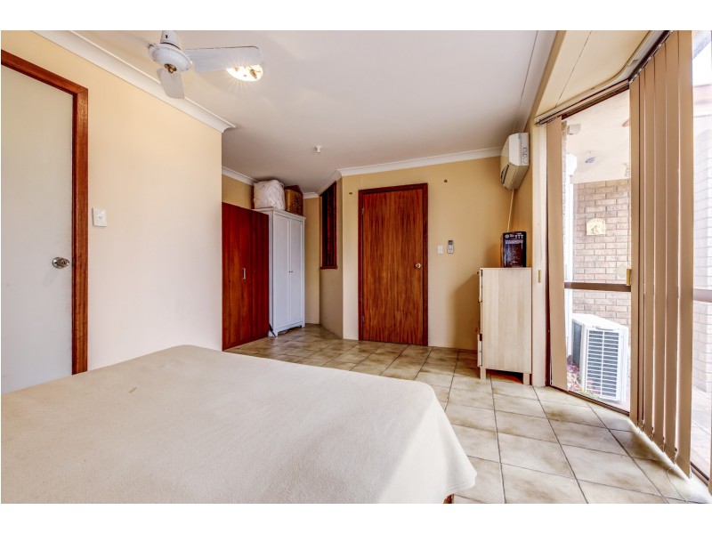 7 ULCOMBE STREET, Marangaroo WA 6064