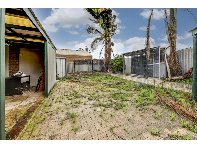 7 ULCOMBE STREET, Marangaroo WA 6064