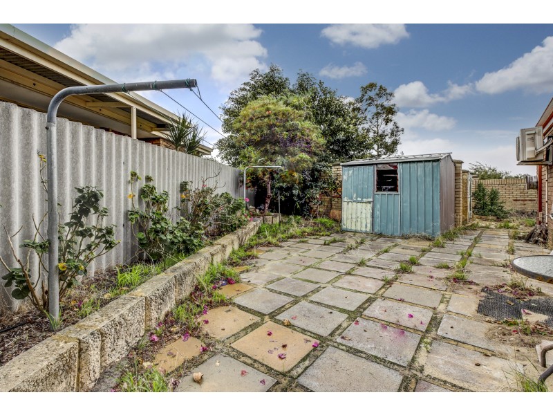 7 ULCOMBE STREET, Marangaroo WA 6064