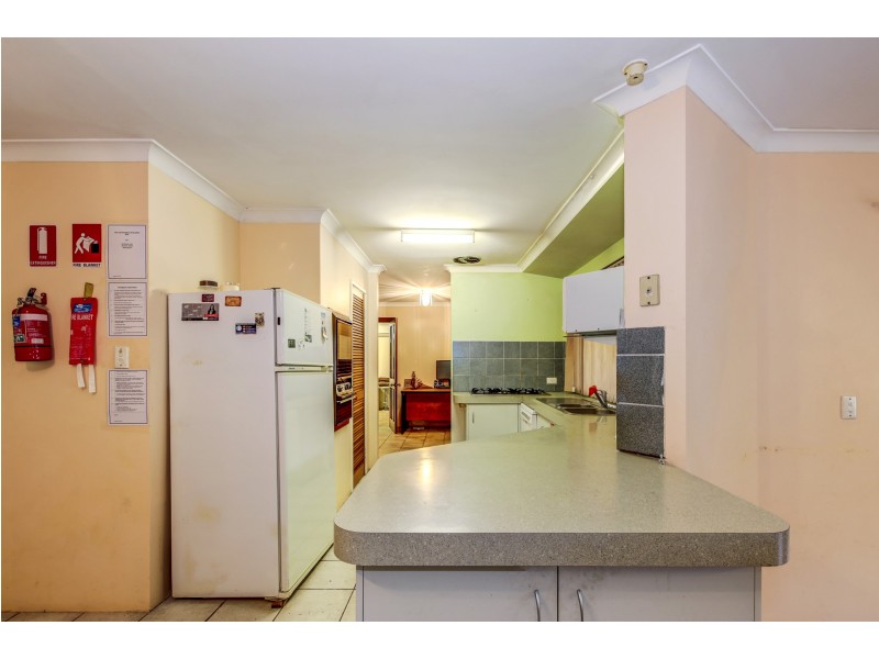 7 ULCOMBE STREET, Marangaroo WA 6064