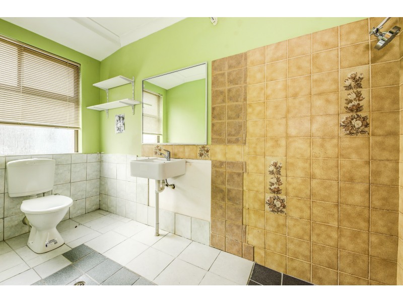 7 ULCOMBE STREET, Marangaroo WA 6064