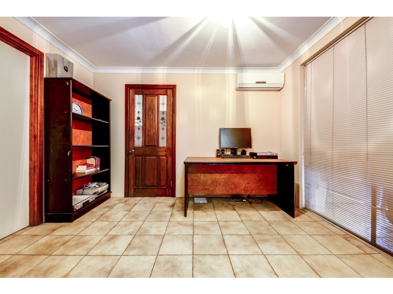 7 ULCOMBE STREET, Marangaroo WA 6064