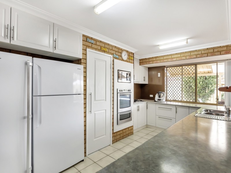 26 MUDLARK CRESCENT, Ballajura WA 6066