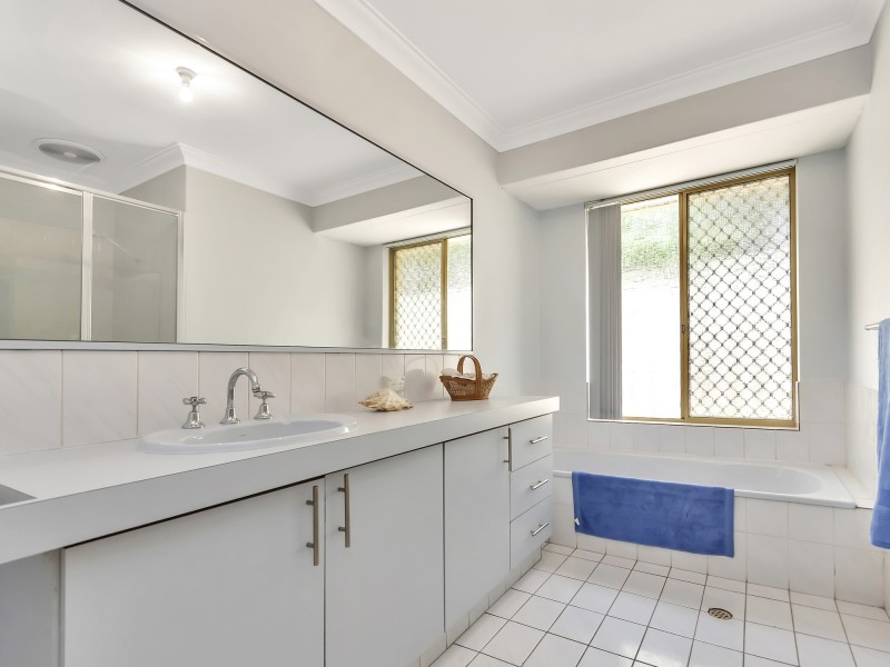 26 MUDLARK CRESCENT, Ballajura WA 6066