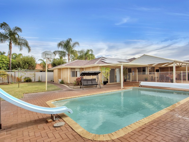 26 MUDLARK CRESCENT, Ballajura WA 6066