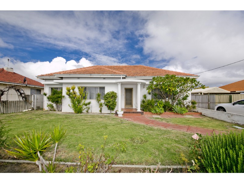 32 ROYAL STREET, Tuart Hill WA 6060