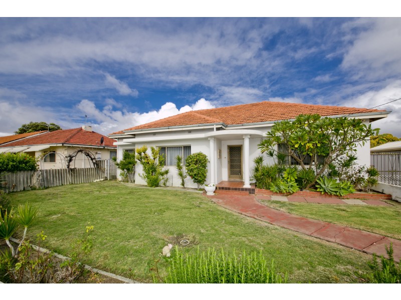 32 ROYAL STREET, Tuart Hill WA 6060