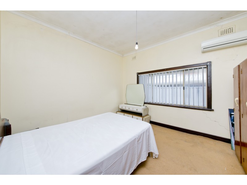 32 ROYAL STREET, Tuart Hill WA 6060