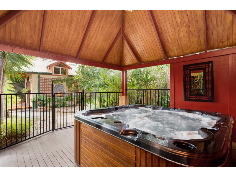 98 THE AVENUE, Alexander Heights WA 6064