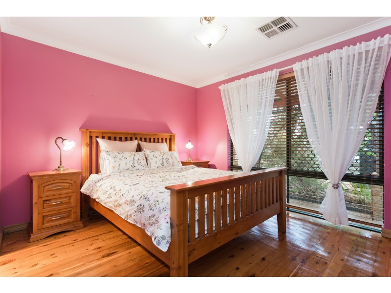 98 THE AVENUE, Alexander Heights WA 6064