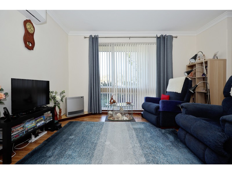 61 DANBURY CRESCENT, Girrawheen WA 6064