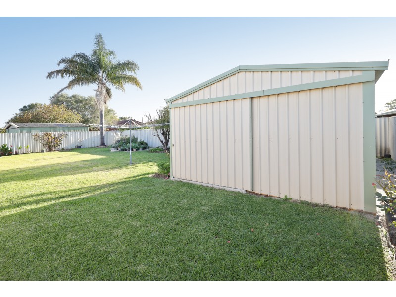 61 DANBURY CRESCENT, Girrawheen WA 6064