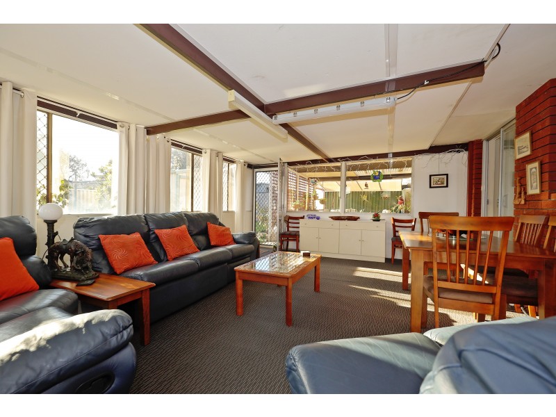 61 DANBURY CRESCENT, Girrawheen WA 6064