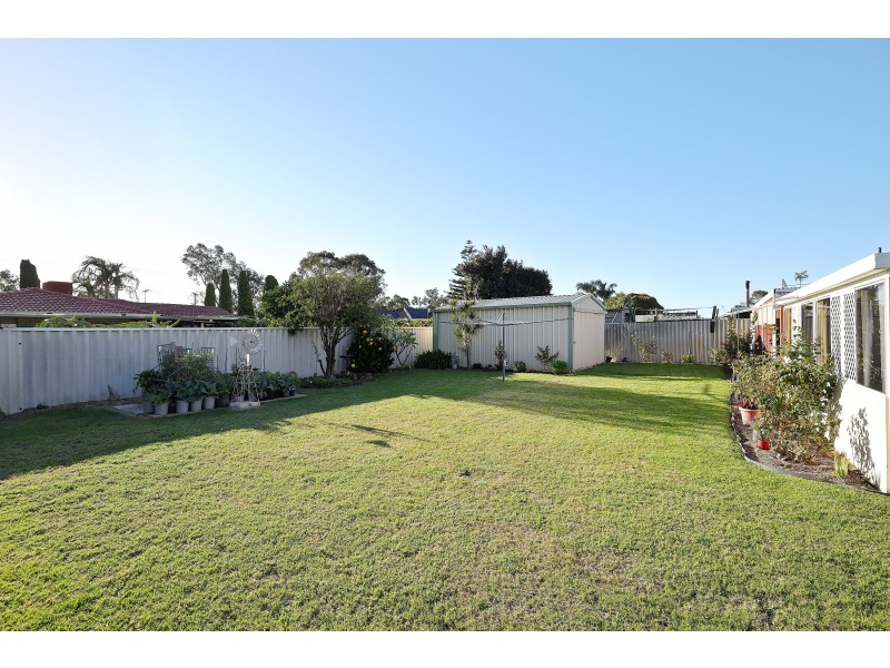61 DANBURY CRESCENT, Girrawheen WA 6064