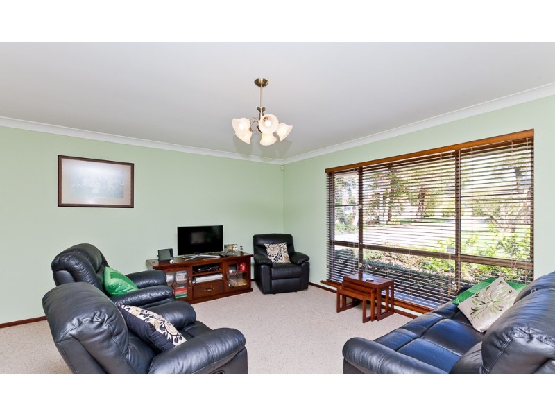 27 RUBY AVENUE, Langford WA 6147