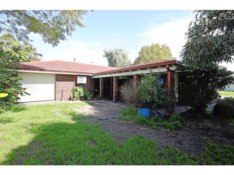 27 RUBY AVENUE, Langford WA 6147